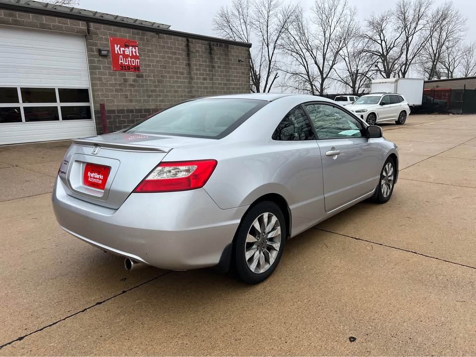 Honda Civic EX-L Coupe 5-Speed AT 2009