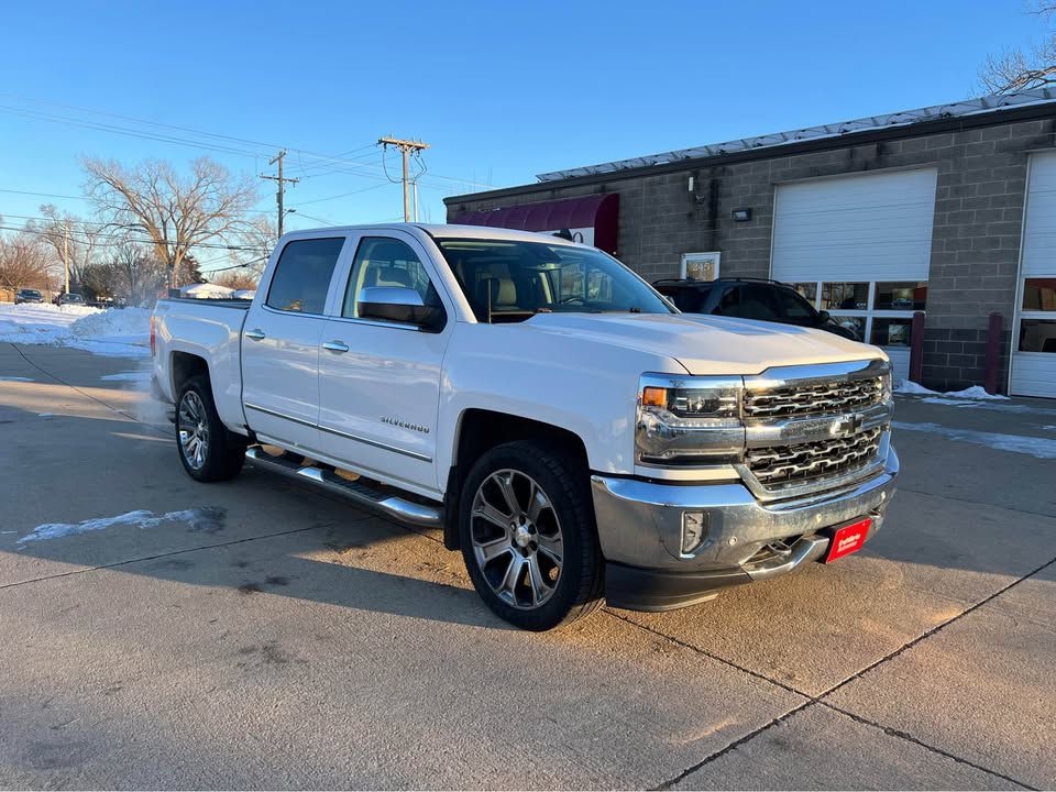 Chevrolet Silverado 1500 LTZ Crew Cab 4WD 2018