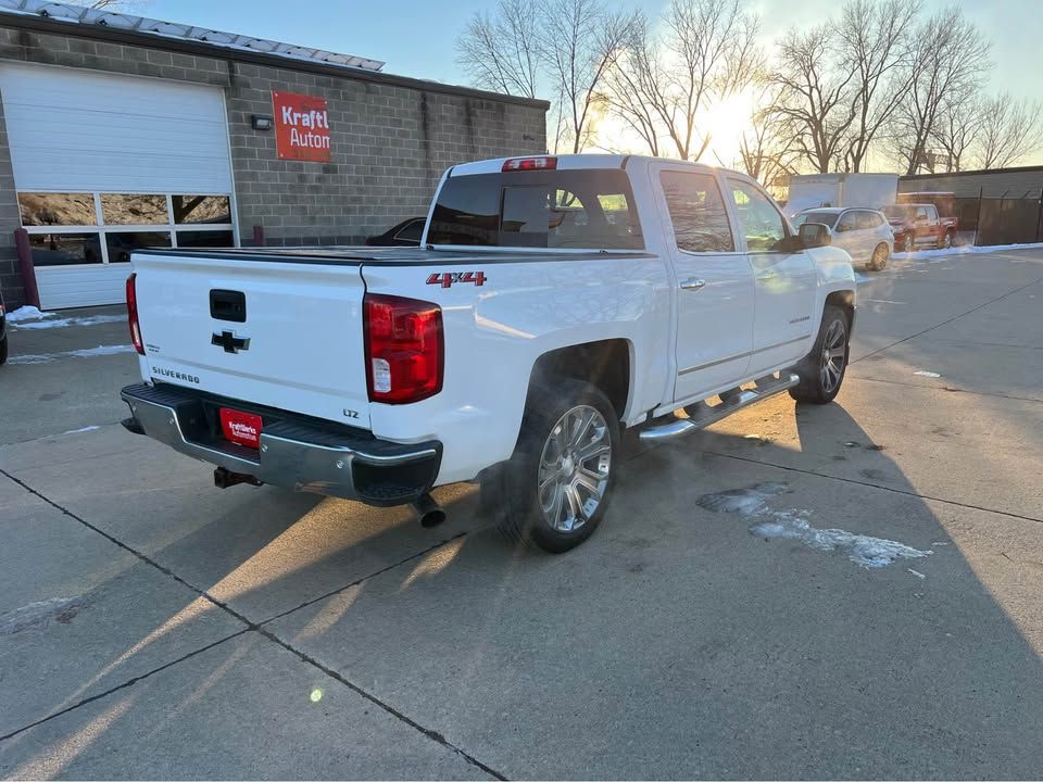 Chevrolet Silverado 1500 LTZ Crew Cab 4WD 2018