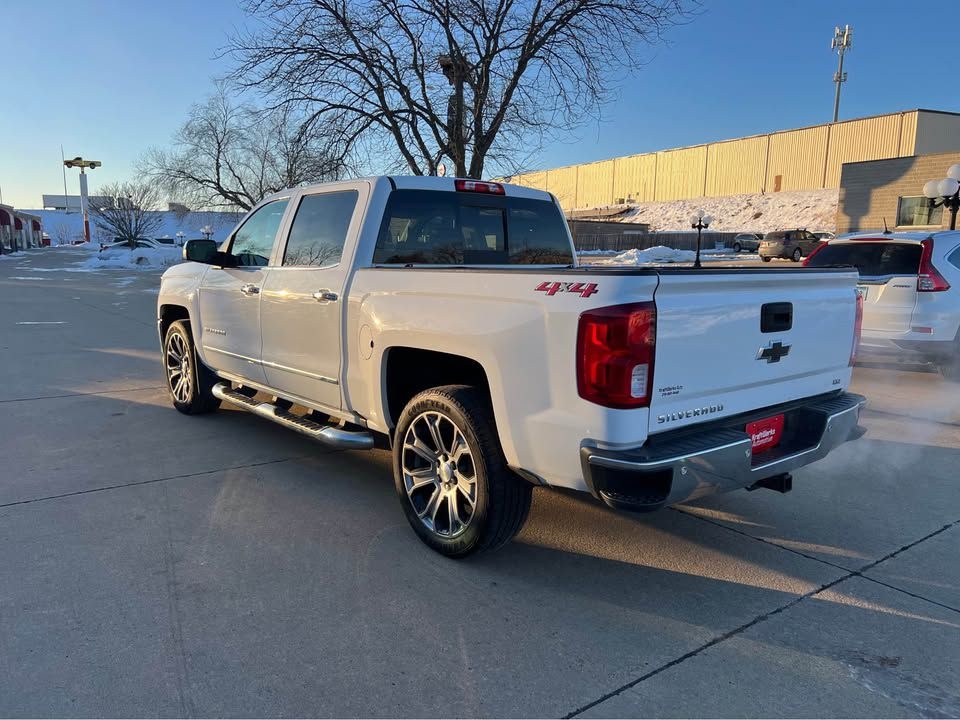 Chevrolet Silverado 1500 LTZ Crew Cab 4WD 2018
