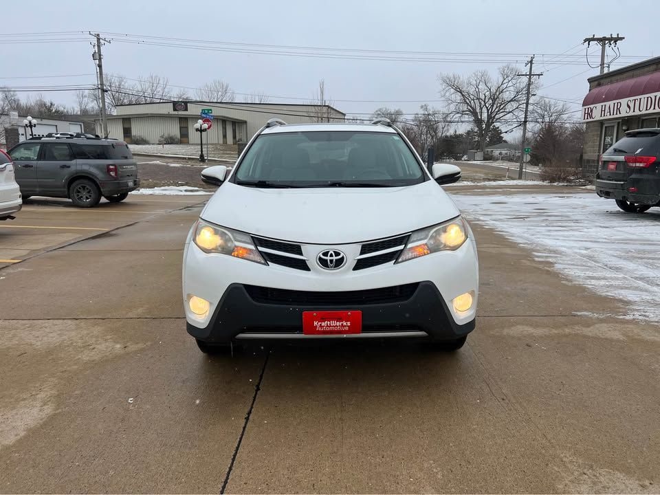 Toyota RAV4 XLE AWD 2014