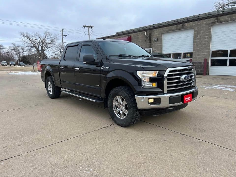 Ford F-150 XL SuperCrew 5.5-ft. Bed 4WD 2016
