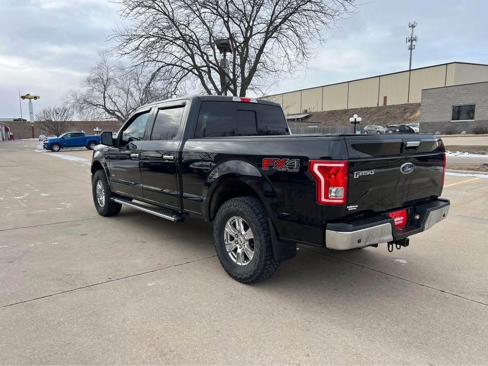 Ford F-150 XL SuperCrew 5.5-ft. Bed 4WD 2016