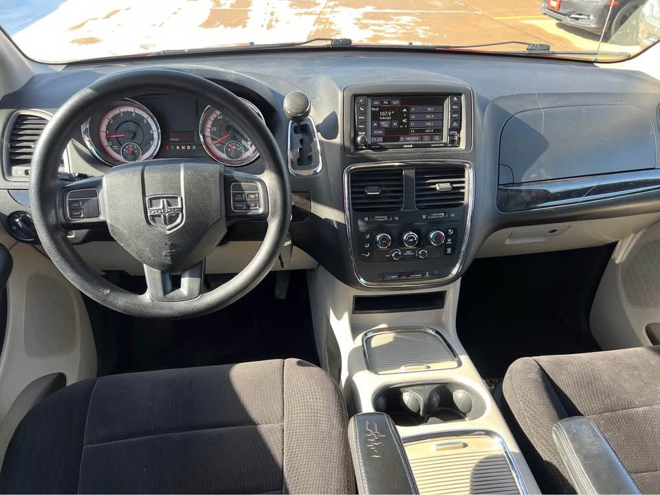 Dodge Grand Caravan SE 2014