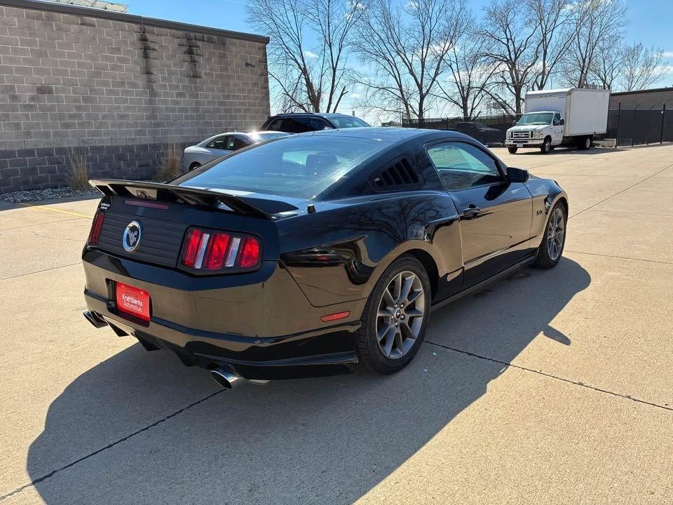 Ford Mustang GT Coupe 2012