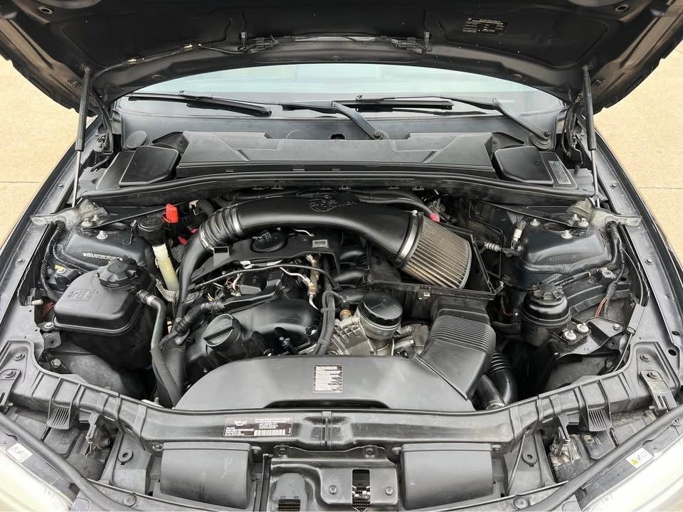 BMW 1-Series 135i Convertible 2012