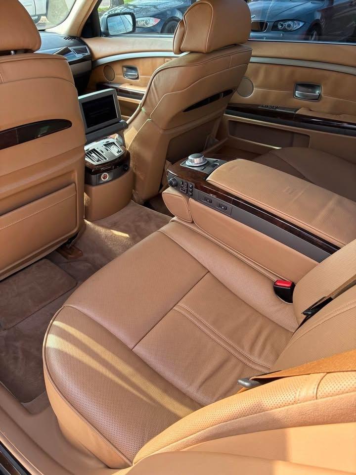 BMW 7-Series 760Li 2008