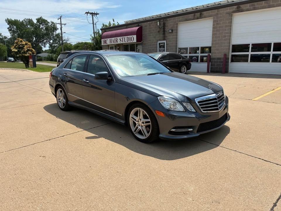 Mercedes-Benz E-Class E350 4MATIC Sedan 2013
