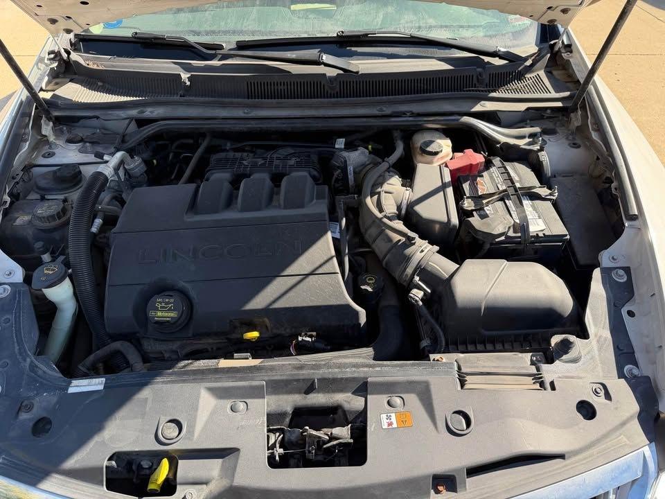 Lincoln MKS 3.7L AWD 2010