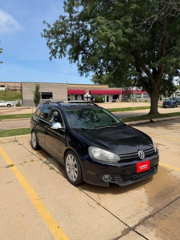 Volkswagen Jetta SportWagen 2.0L TDI 2011