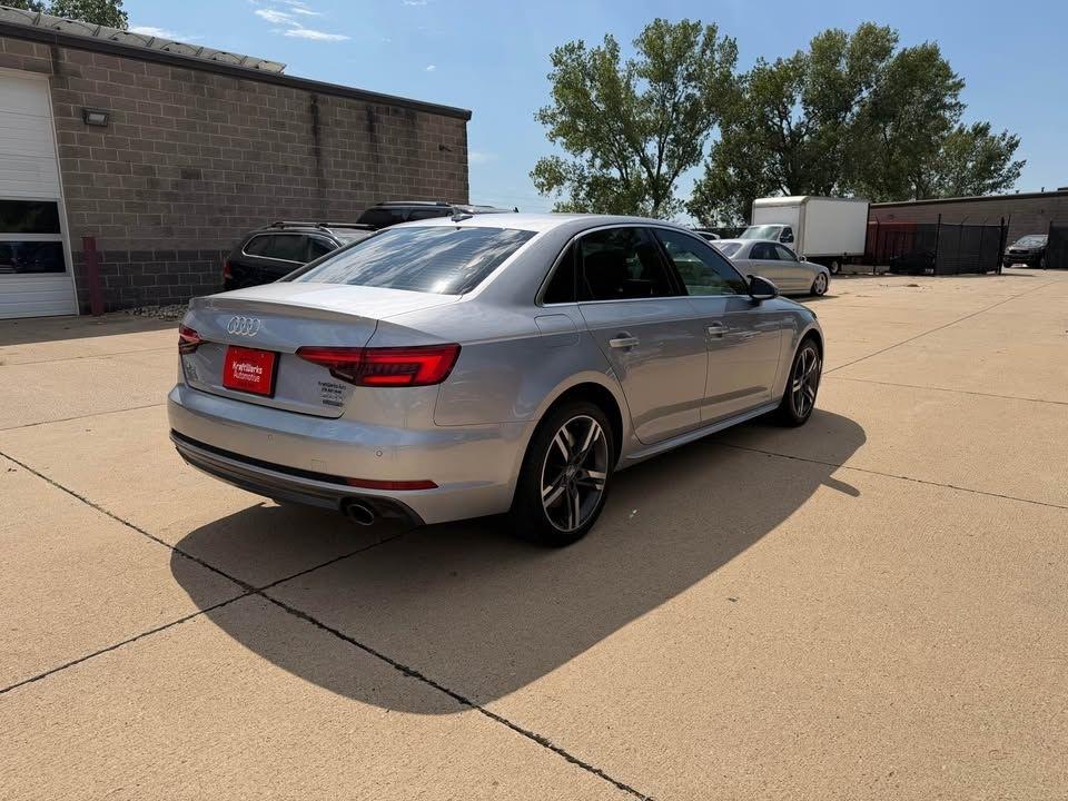 Audi A4 photo 4