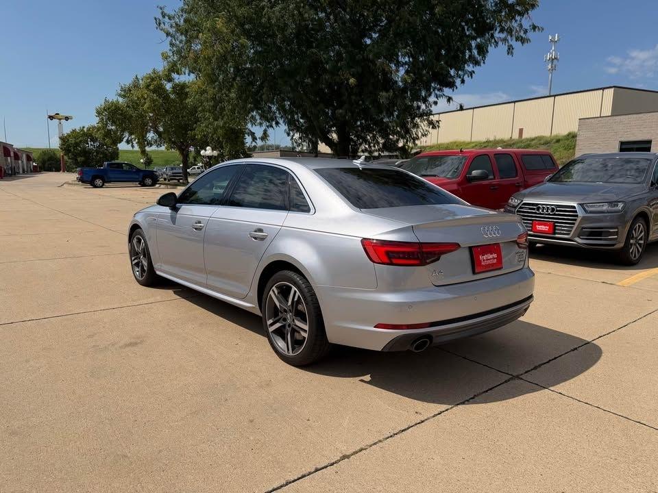 Audi A4 photo 6