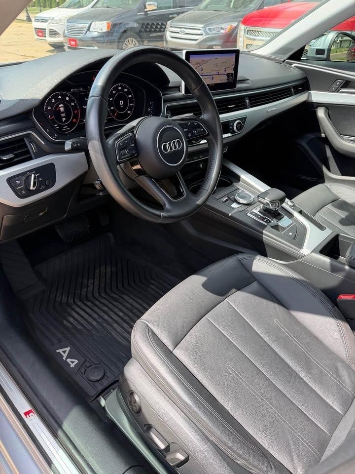 Audi A4 photo 8