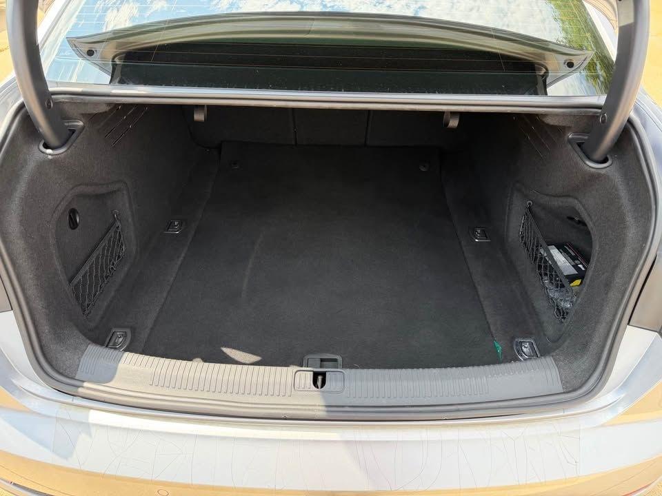 Audi A4 photo 10