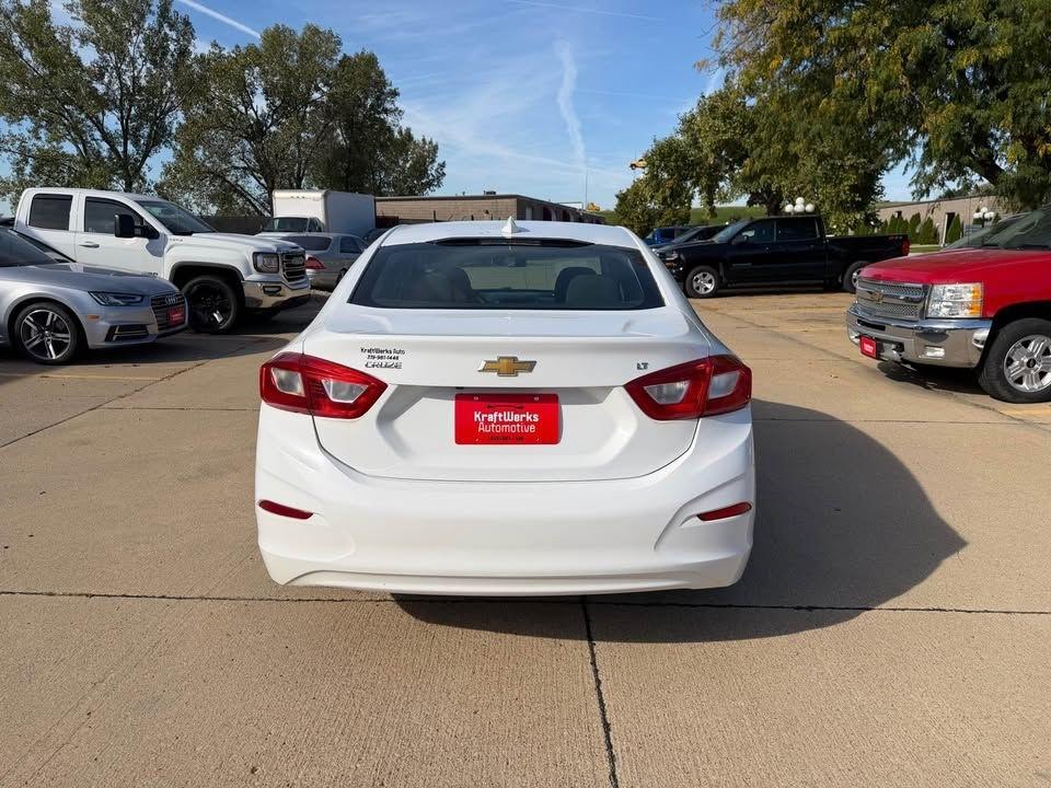 Chevrolet Cruze photo 5