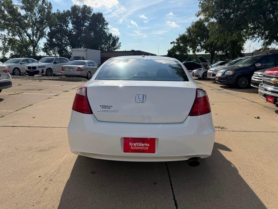 Honda Accord EX-L Coupe AT 2010