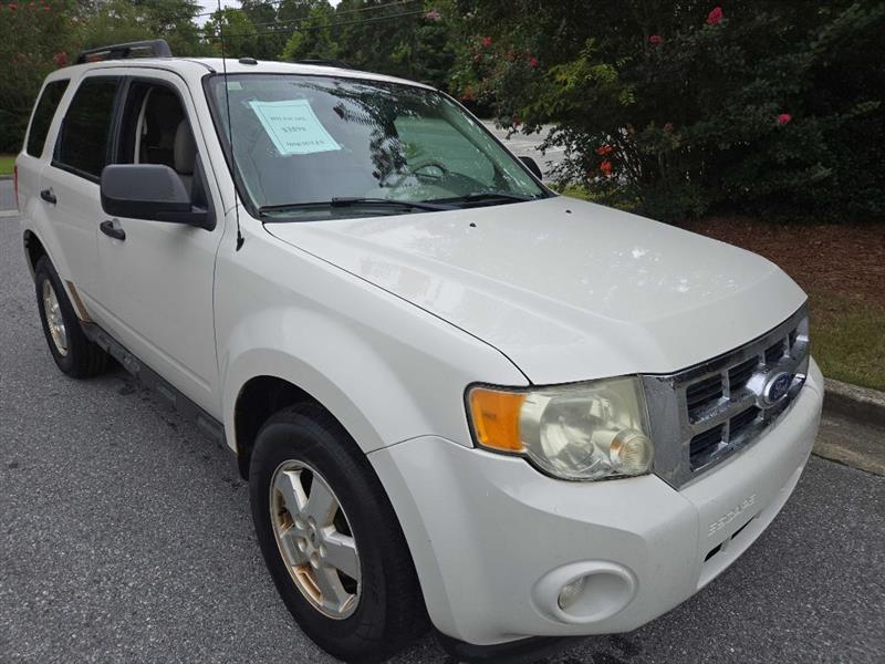 Ford Escape XLT FWD 2011