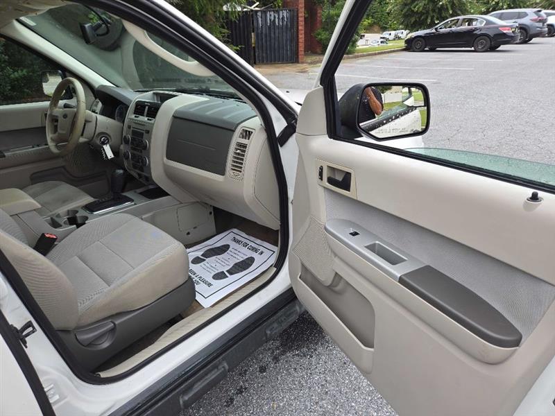 Ford Escape XLT FWD 2011