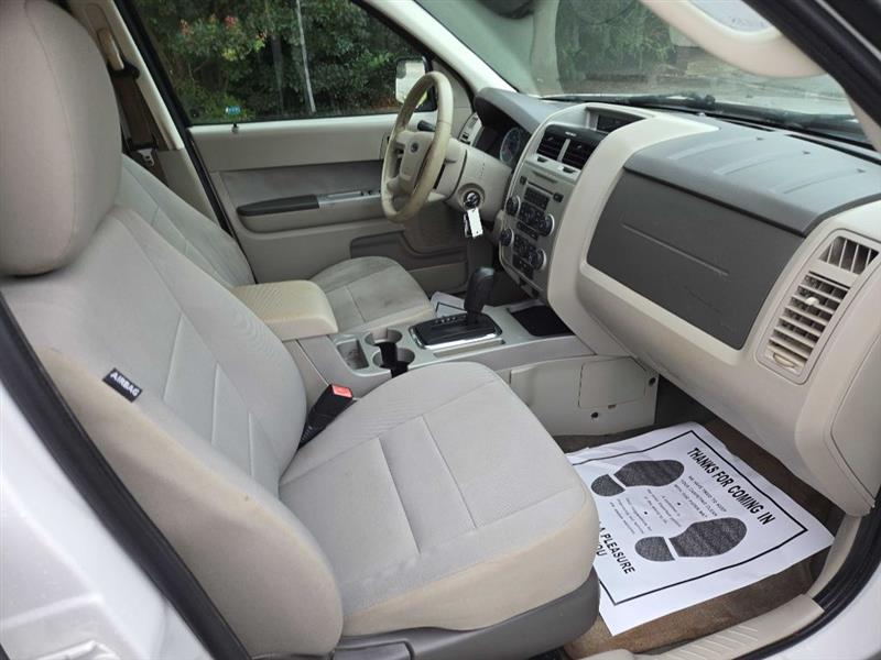 Ford Escape XLT FWD 2011