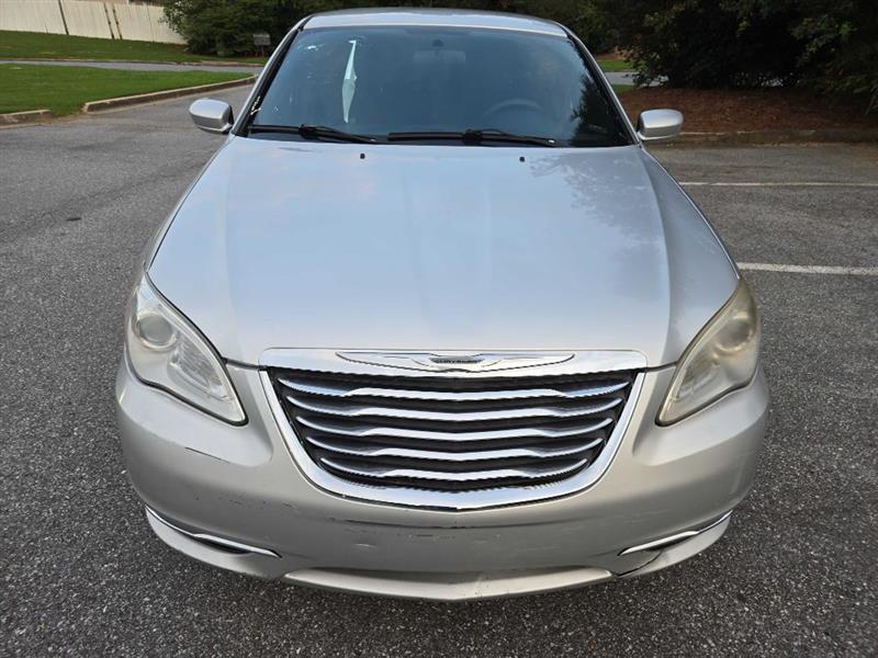 Chrysler 200 LX 2012