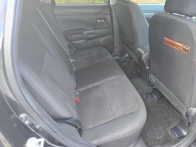 Mitsubishi Outlander Sport SE 2WD 2013