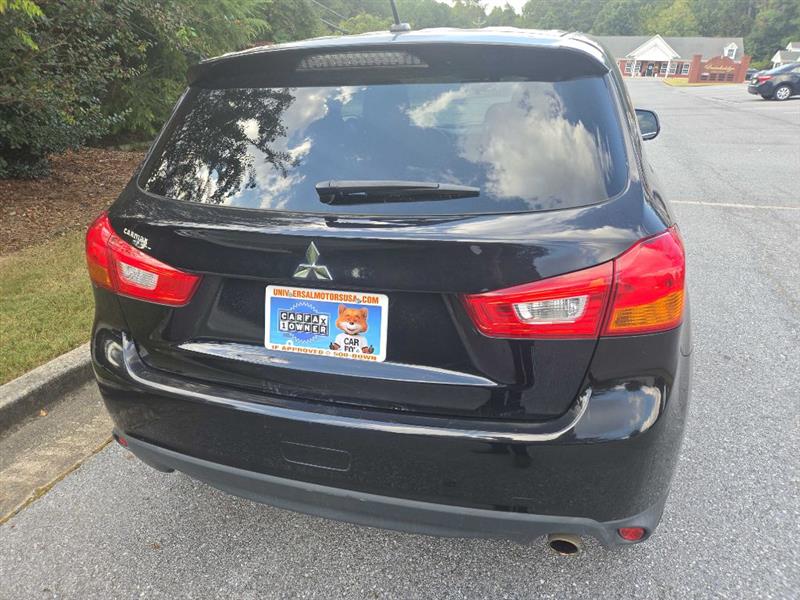 Mitsubishi Outlander Sport SE 2WD 2013