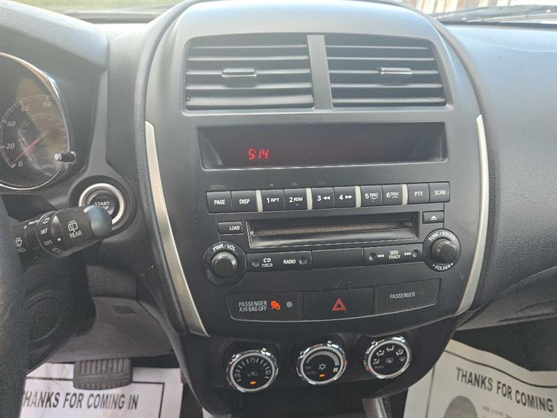 Mitsubishi Outlander Sport SE 2WD 2013