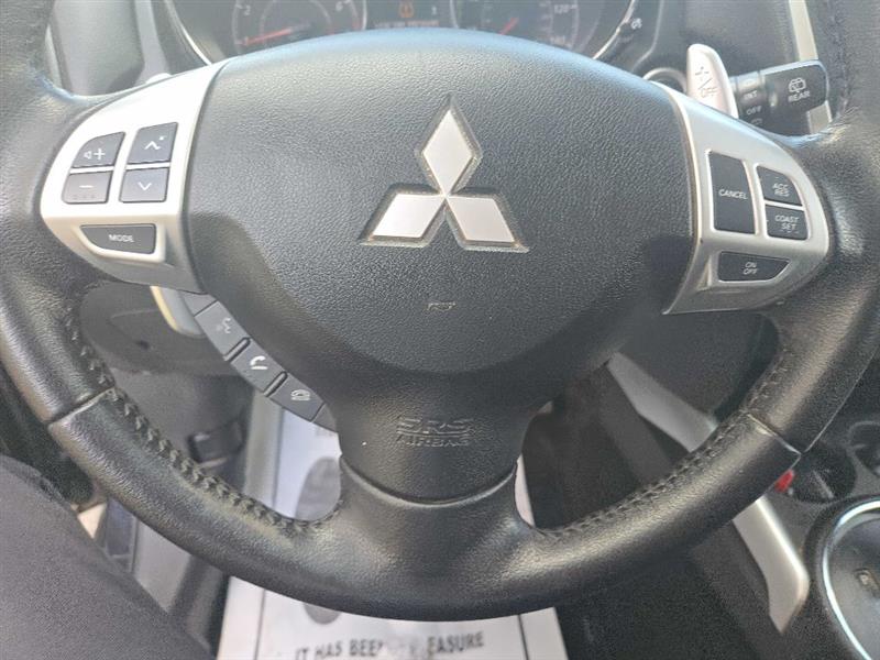 Mitsubishi Outlander Sport SE 2WD 2013