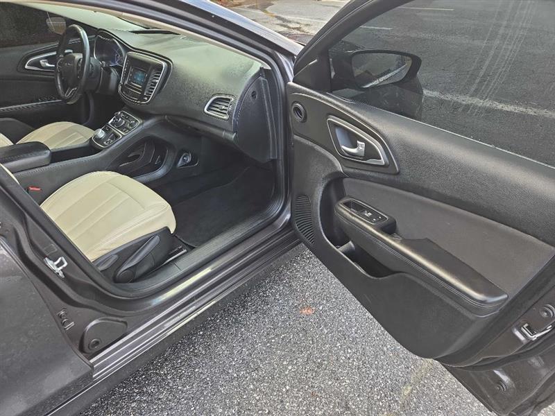 Chrysler 200 Limited 2015