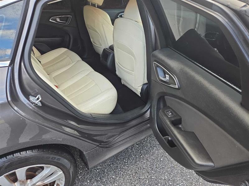 Chrysler 200 Limited 2015