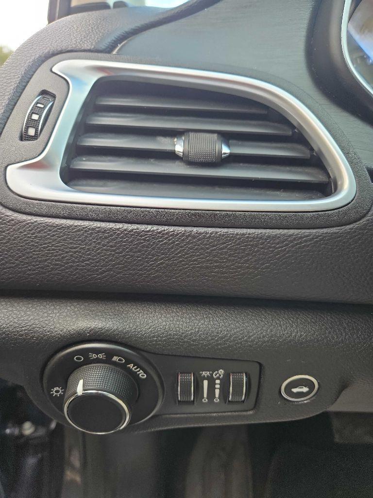 Chrysler 200 Limited 2015