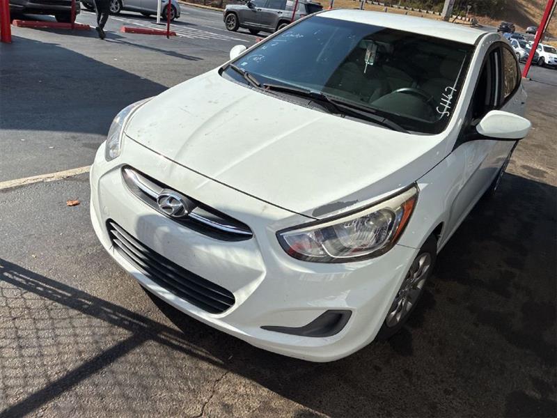 2016 Hyundai Accent SE 4-Door 6A