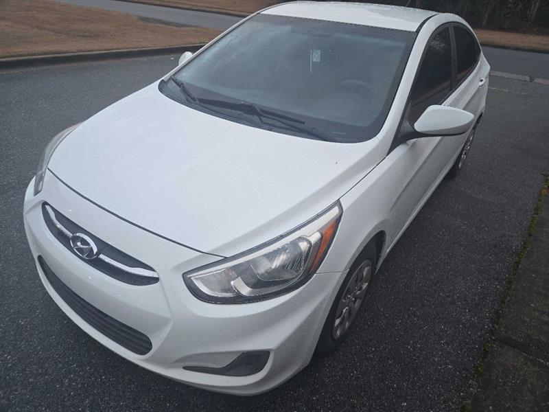 2016 Hyundai Accent SE 4-Door 6A