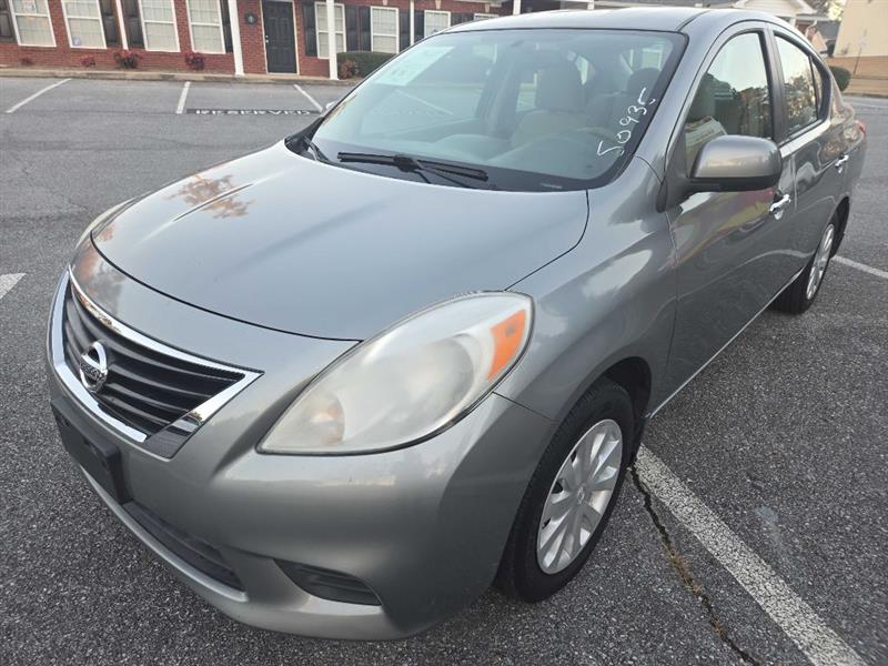 2012 Nissan Versa 1.6 S Sedan