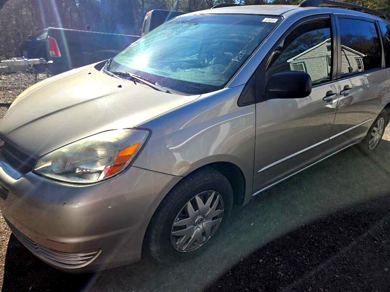 2004 Toyota Sienna LE - 7 Passenger