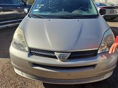 2004 Toyota Sienna 