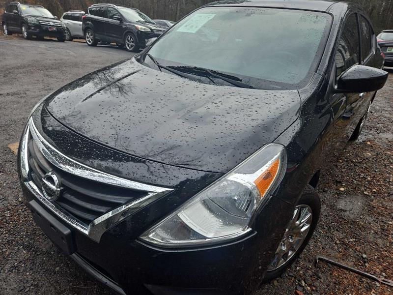 2019 Nissan Versa 1.6 S 5M