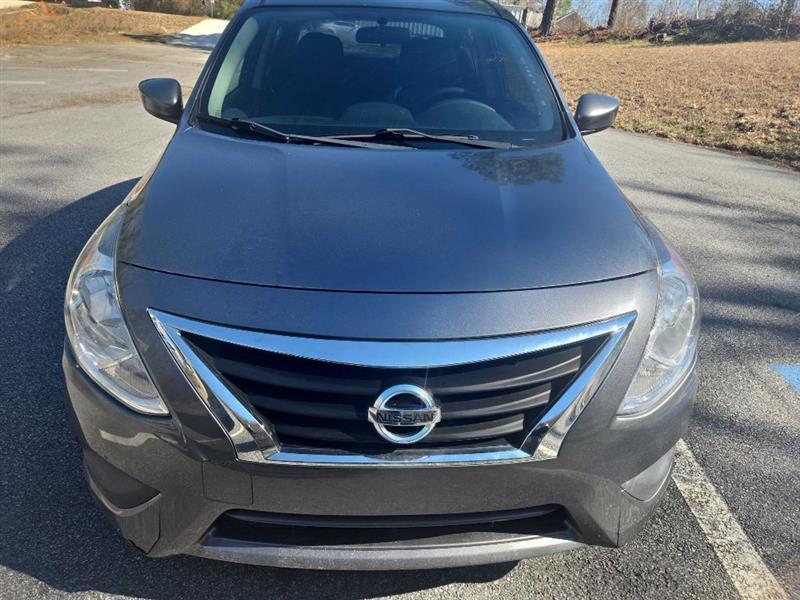 2019 Nissan Versa 1.6 S 5M