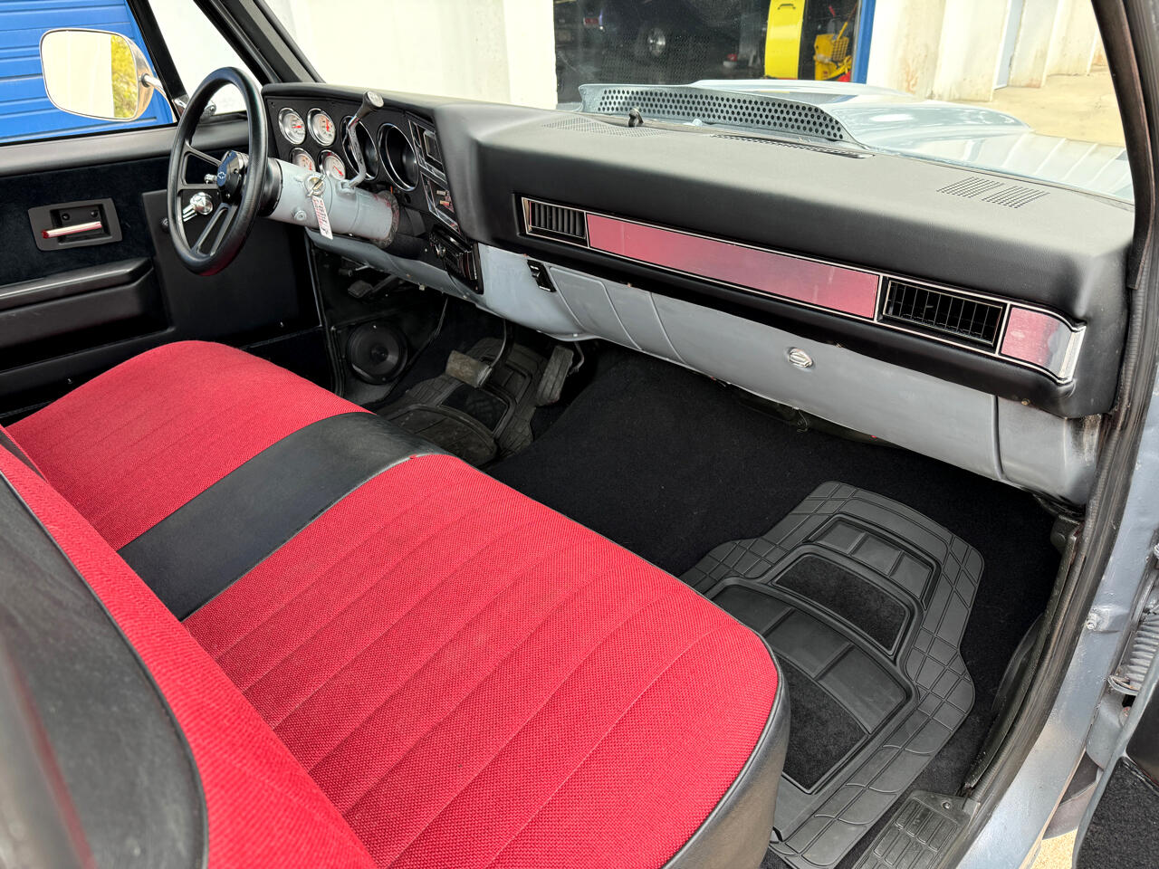 1984 Chevrolet C10 35