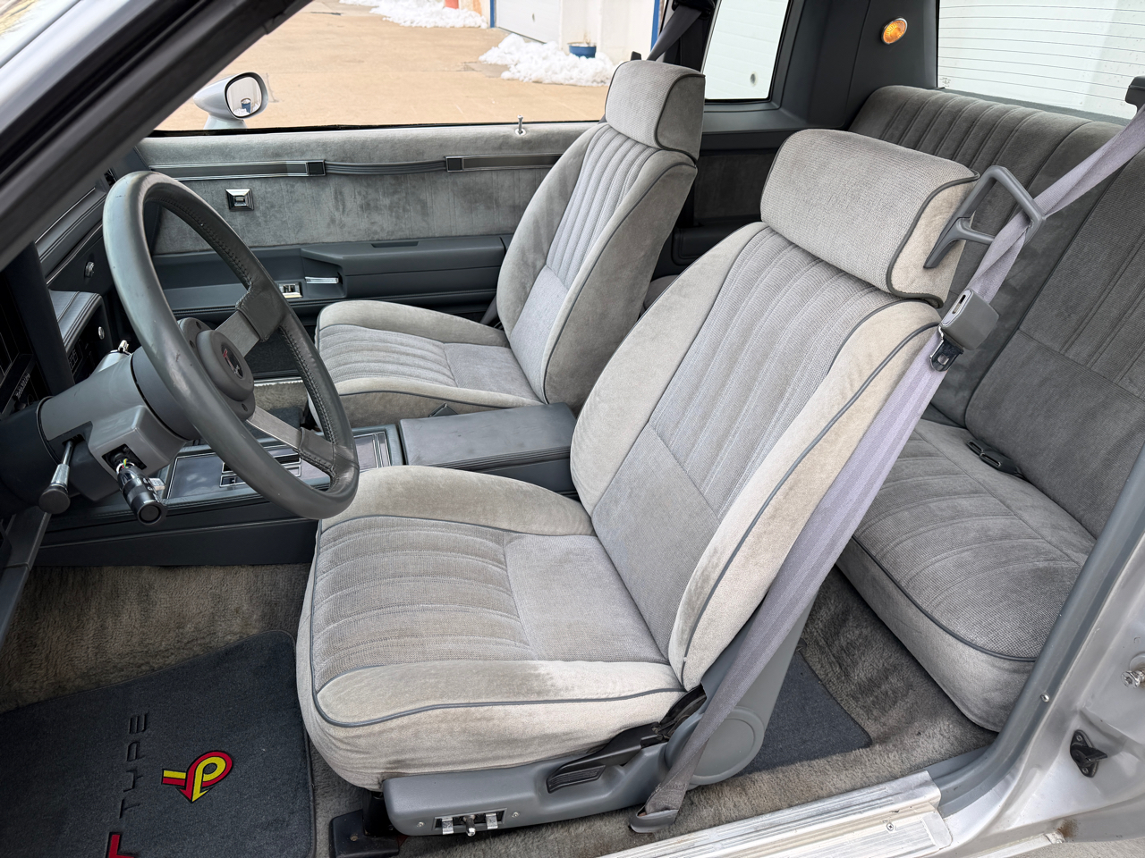 Buick Regal T-Type 1986