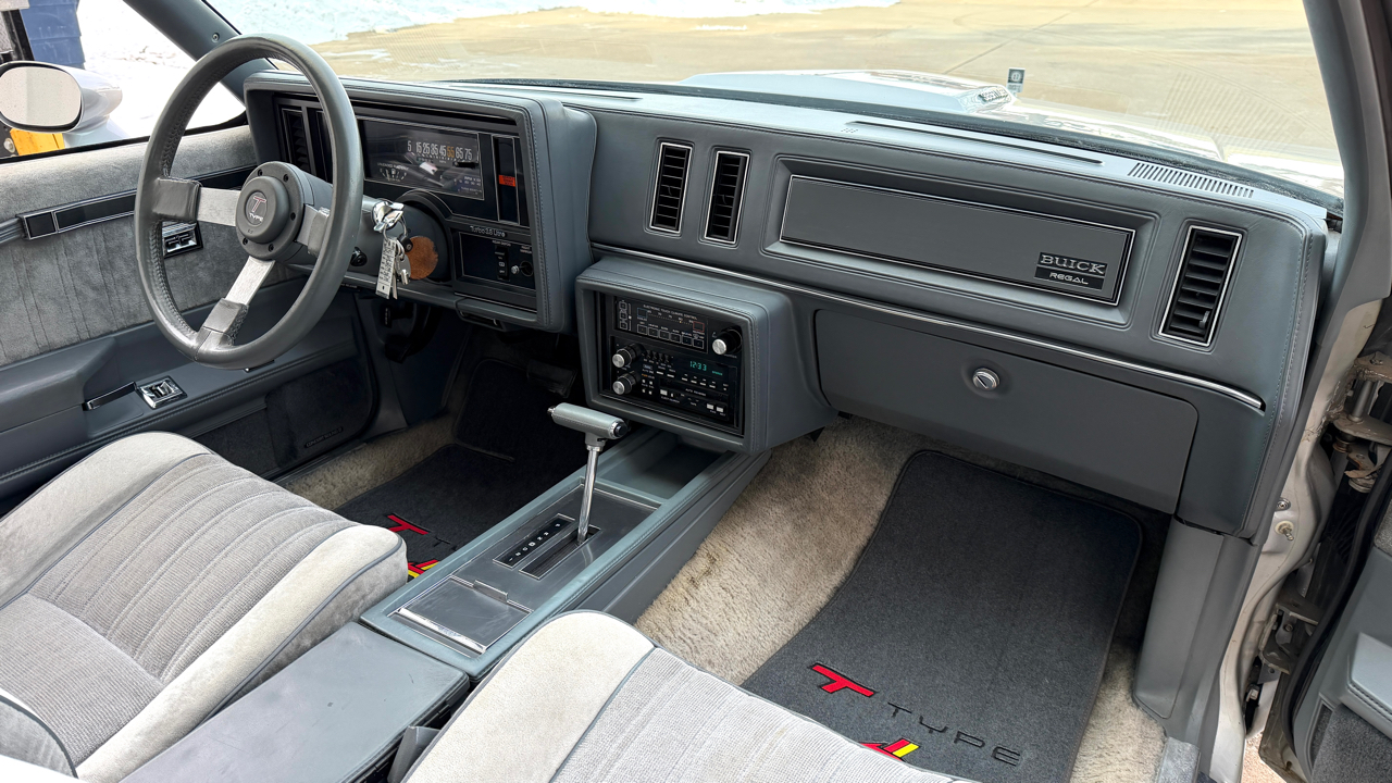 Buick Regal T-Type 1986