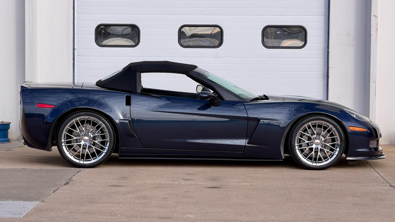 Chevrolet Corvette 2dr Conv 427 w/1SC 2013