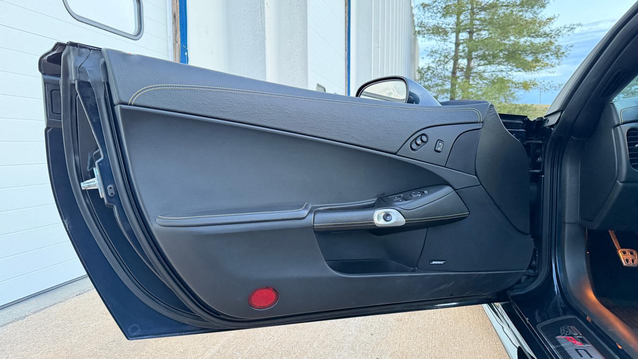 Chevrolet Corvette 2dr Conv 427 w/1SC 2013