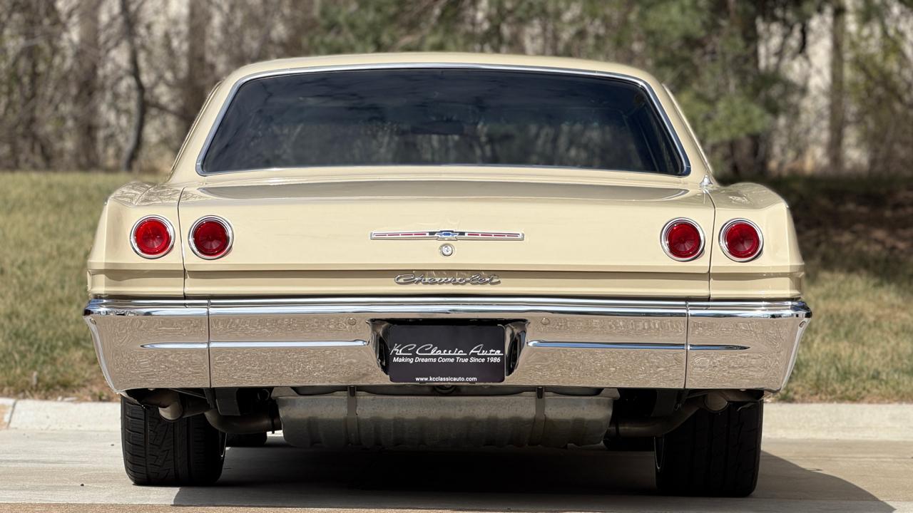 Chevrolet Biscayne  1965