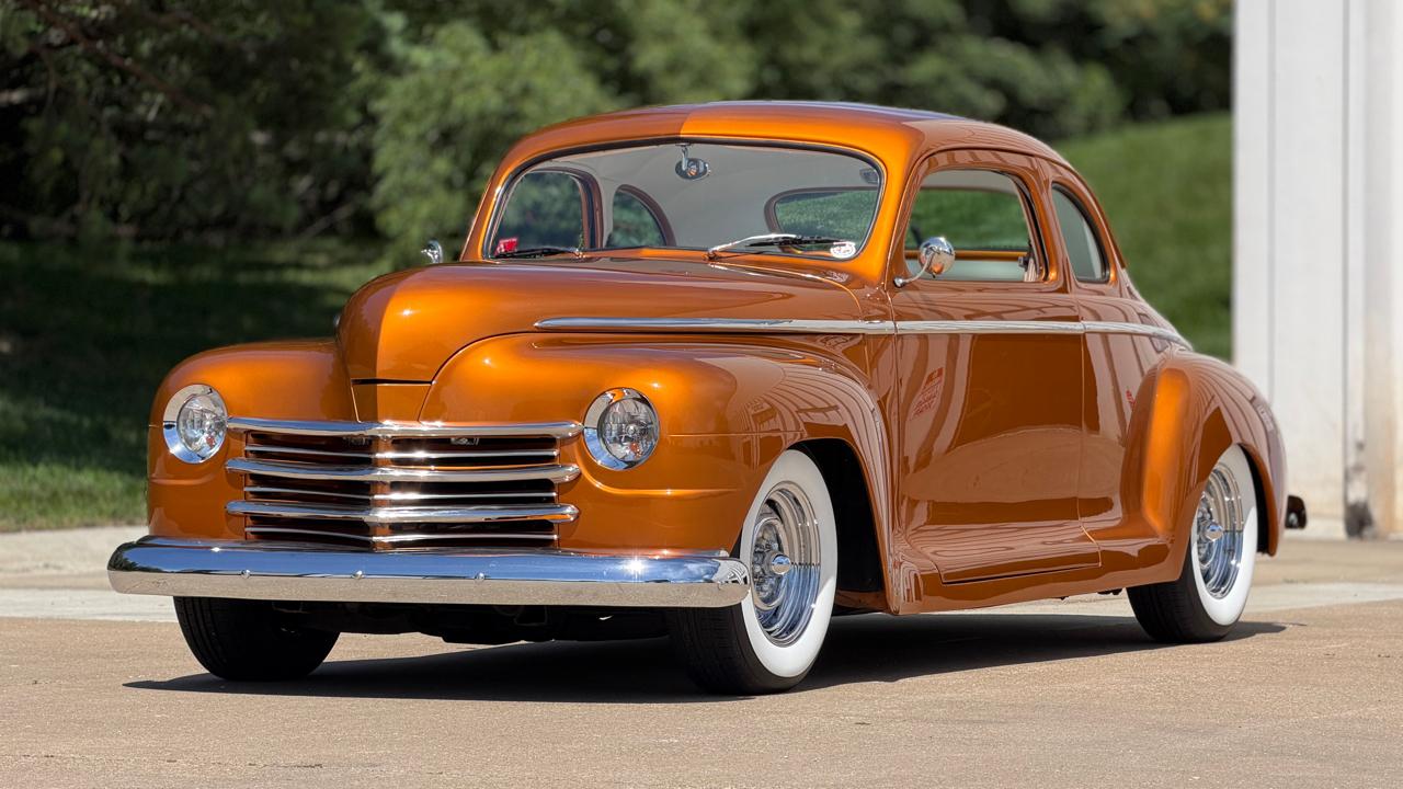 Plymouth Deluxe  1947