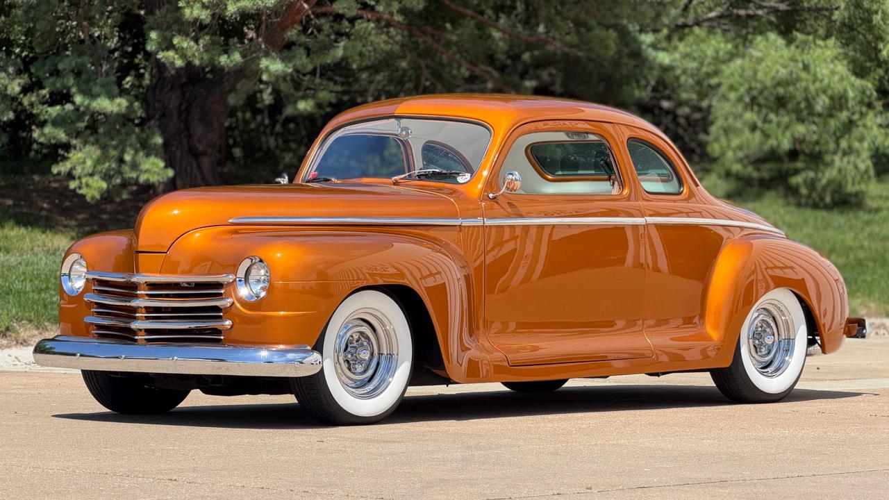Plymouth Deluxe  1947