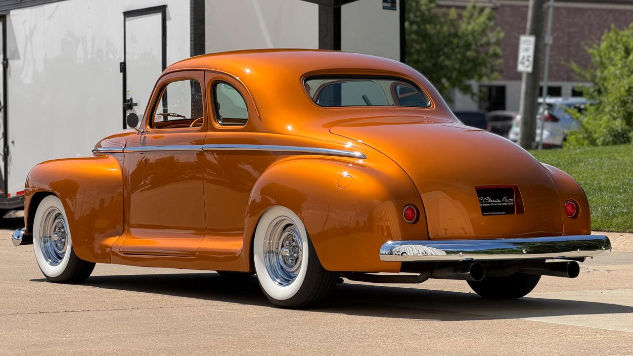 Plymouth Deluxe  1947