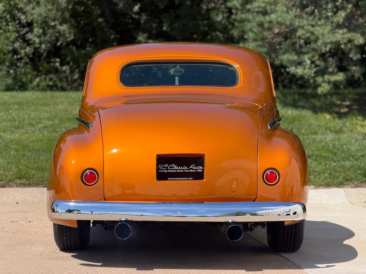Plymouth Deluxe  1947