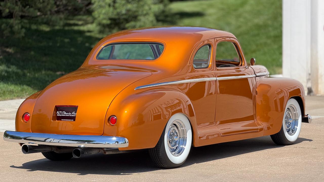 Plymouth Deluxe  1947