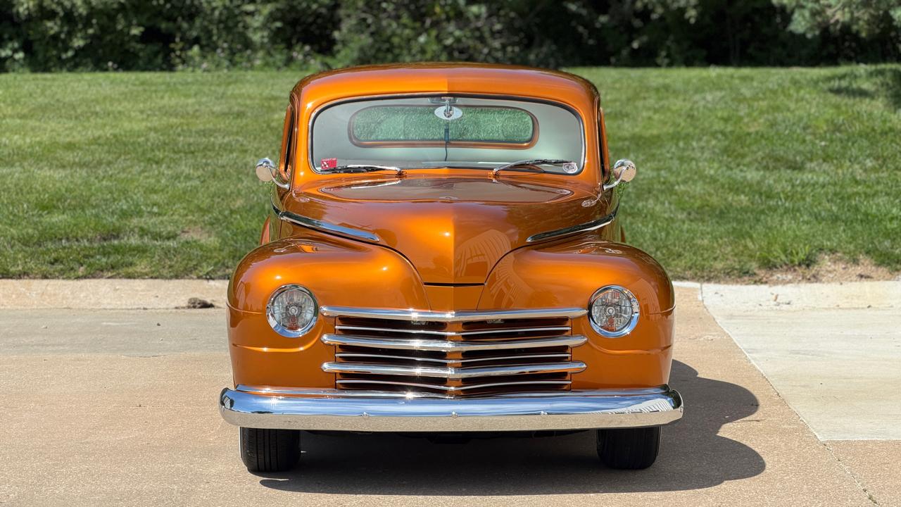 Plymouth Deluxe  1947